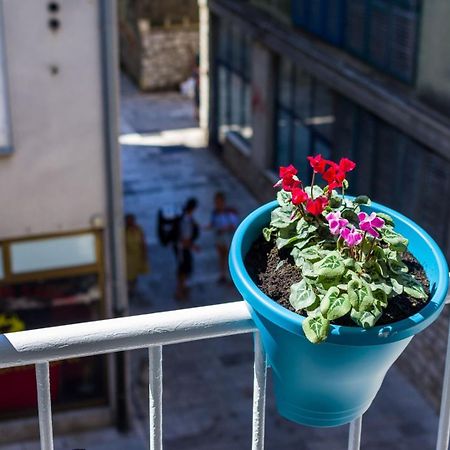 Ema 2Br Apt. In Old Town Centre Zára Kültér fotó