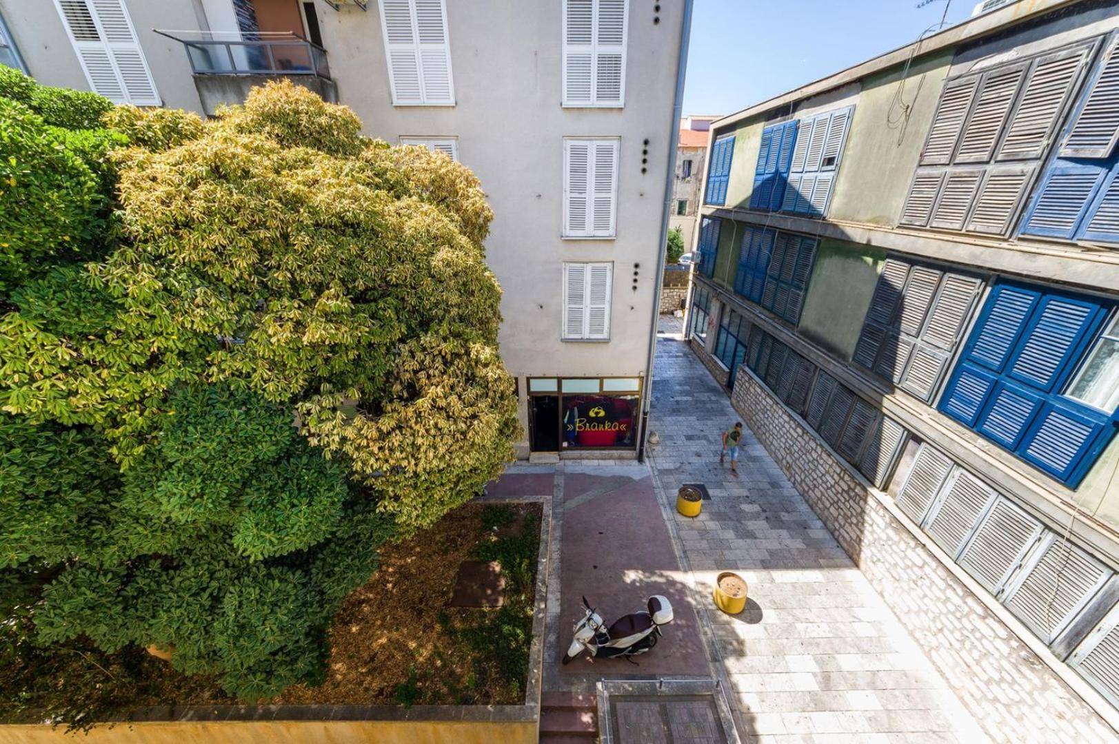 Ema 2Br Apt. In Old Town Centre Zára Kültér fotó