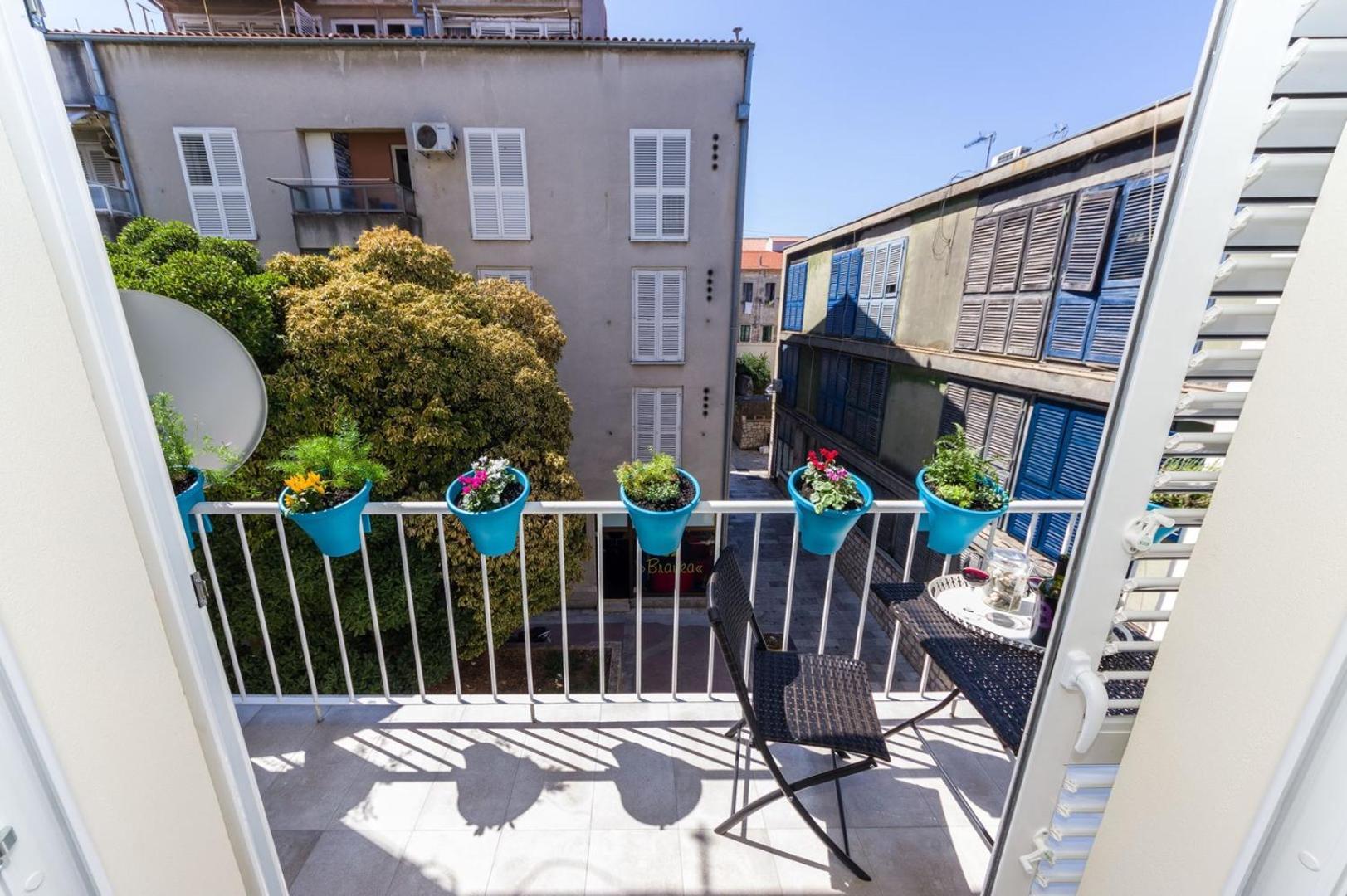 Ema 2Br Apt. In Old Town Centre Zára Kültér fotó